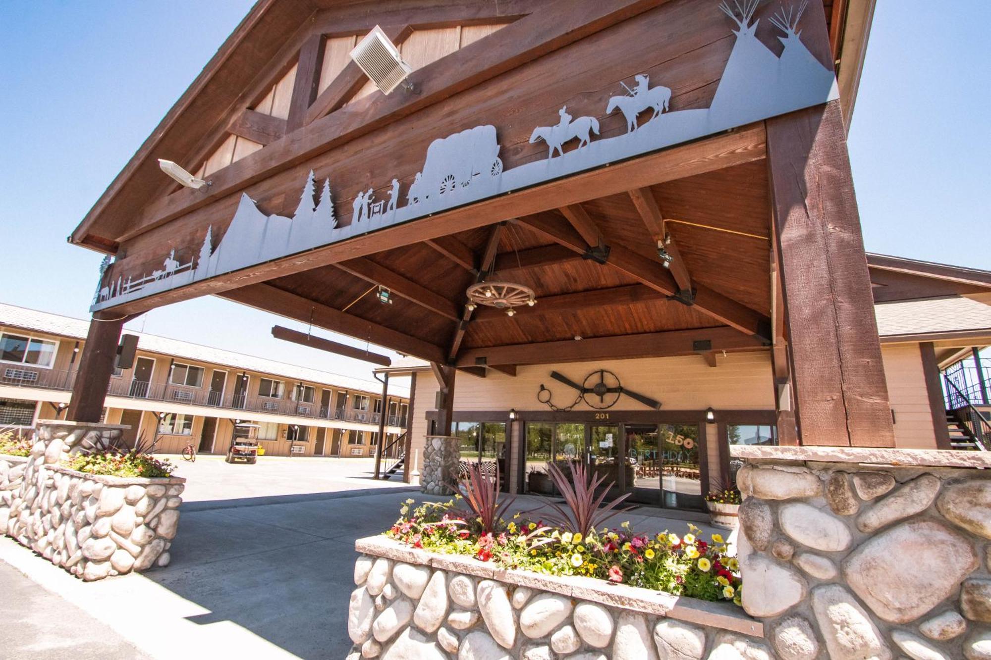 Brandin' Iron Inn West Yellowstone Exterior foto